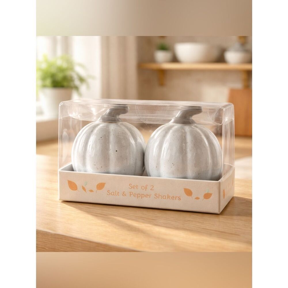 NIB 10 Strawberry Street Porcelain White Glazed Pumpkin Salt & Pepper Shakers